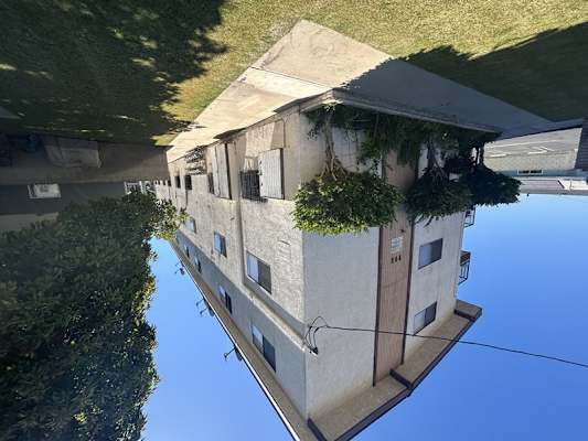 Broad Apts property