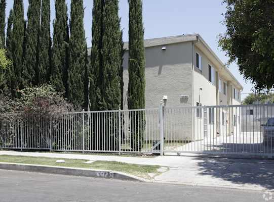 Agnes Apts property