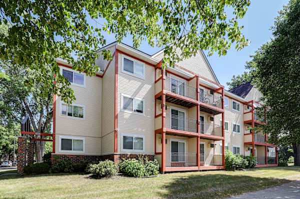 Plymouth Avenue TH & Apts property