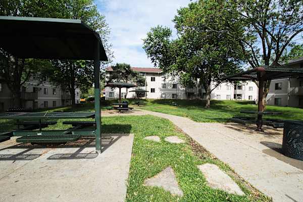 Sunburst Apts property