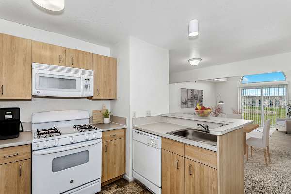 Colonial Pointe at Fairview Apartments property