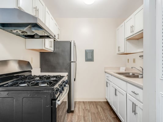 Wood Creek Apartments property