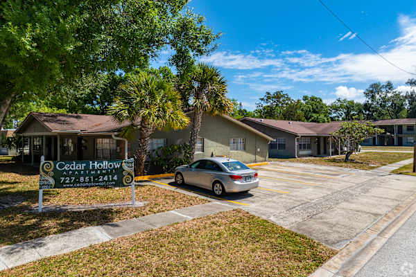 Cedar Hollow Apartments property