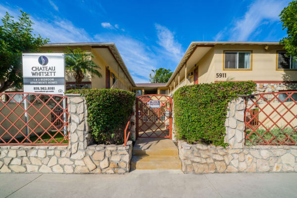 Chateau Whitsett Apartments property