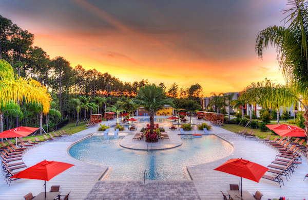 Luxor Club property