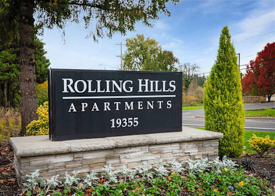 Rolling Hills Apartments property