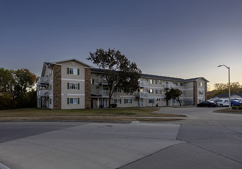 River Oaks Apartments property