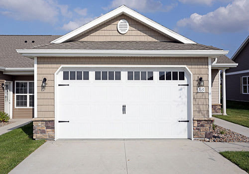 Redwood Waukee Douglas Parkway property