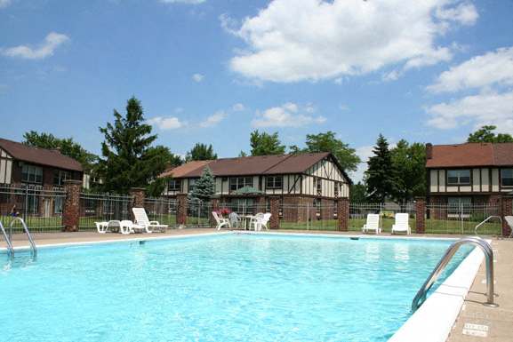 London Towne Apartments property