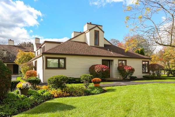 101 Old Meadow Road property