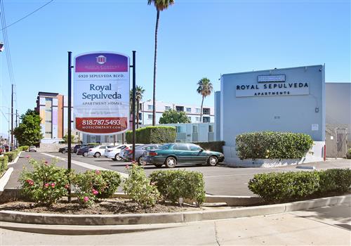 Royal Sepulveda Apartment Homes property
