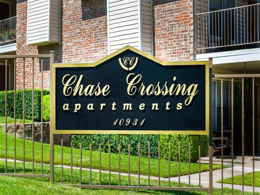 Chase Crossing Apartments property