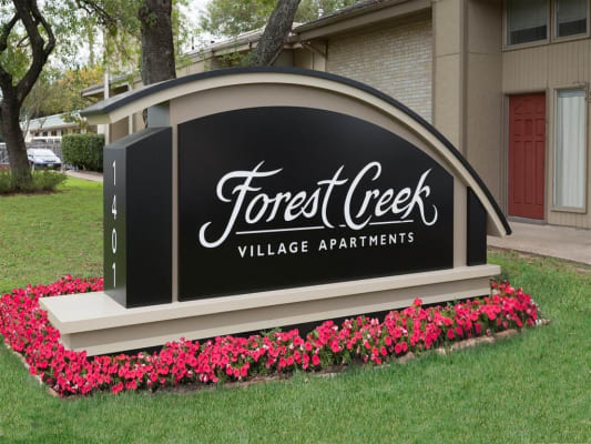 Forest Creek Apartments property