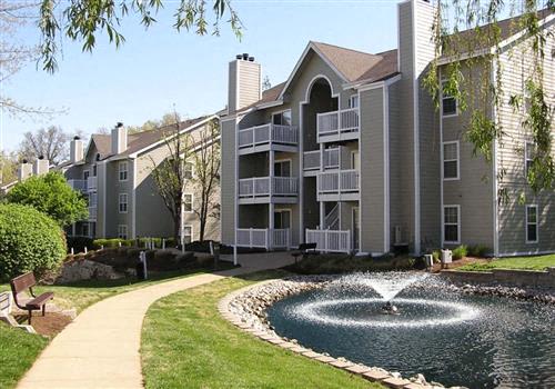 Bonhomme Village property