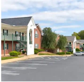 700-723 HAMPTON LANE property