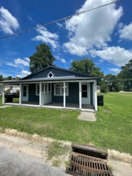208 W MACON AVENUE property