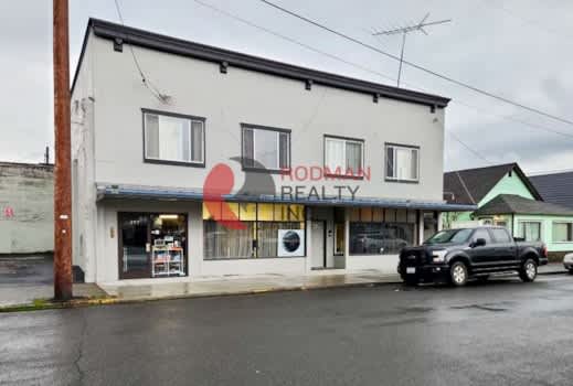 213 Pine Street property