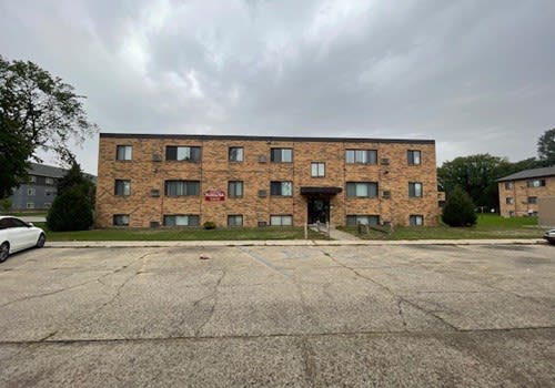 Pershing Park Apartments property