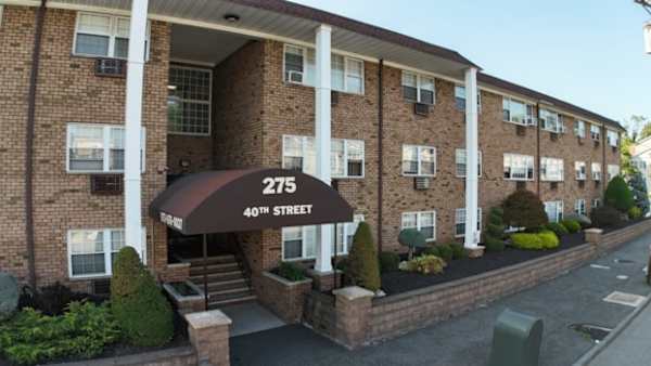 259-279 40th St property