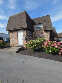 660 S Roberts property