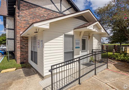 Devonshire Apartments property