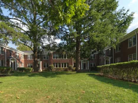 2432 Glenmary Avenue property