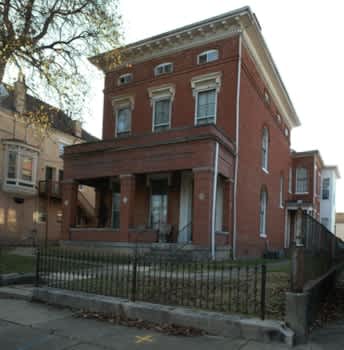 922 S 6th Street property