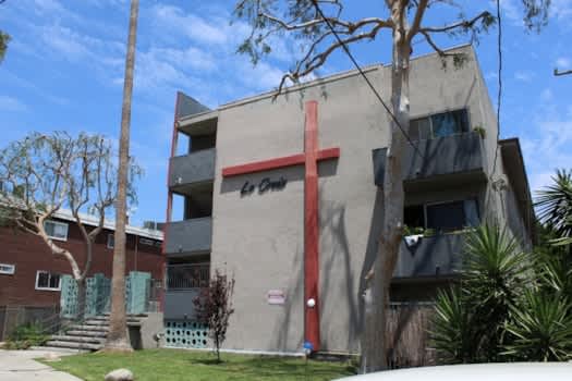 La Croix Apartments property