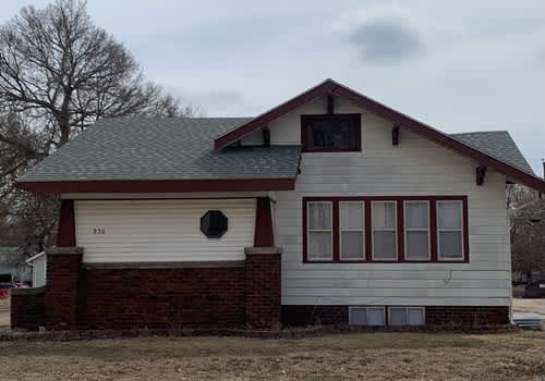 936 W 24th St property