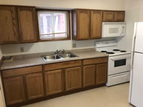 1308 11th St E property