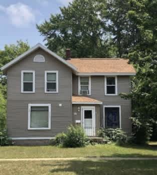 914 7th Street E. property