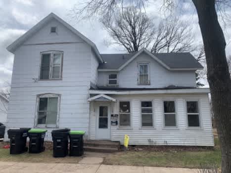 208 13th Ave W House property