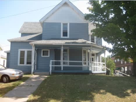 119 Main St W House property