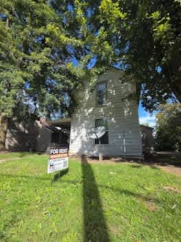 707 E Elm property