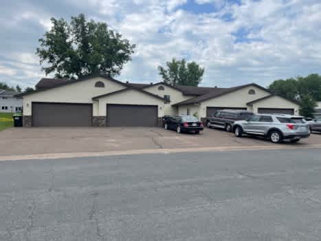 2924 Edgewood Drive property