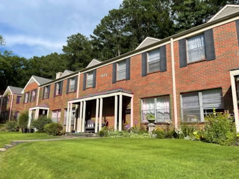 Homewood Townhomes property