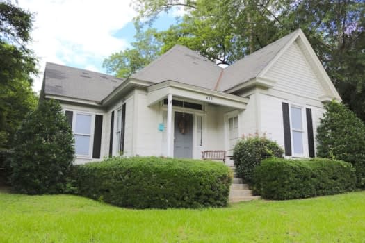 Thach House property