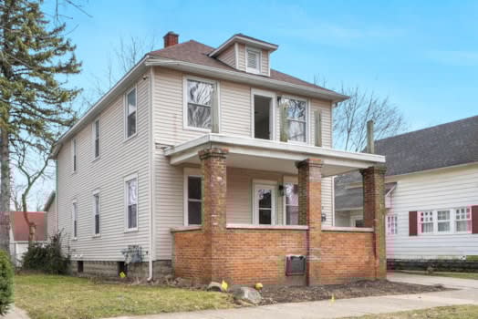 1560 Quarry Avenue NW property