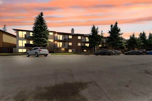 1710 42 st se property