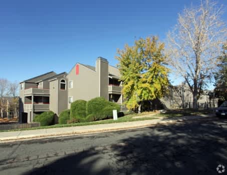 Sycamore Hills Apartments property