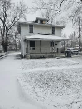 900 E Vine St property