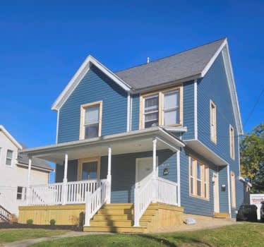 628 W Elm property