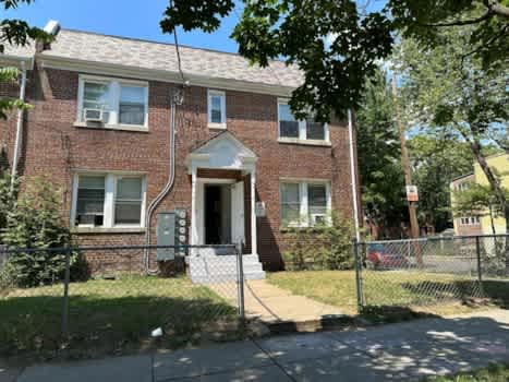 1720 R St SE property