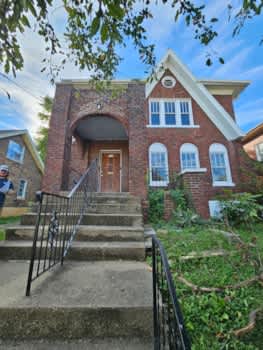 668 Lindell Ave property