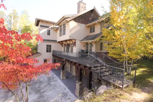 1141 Meadowlark Lane property