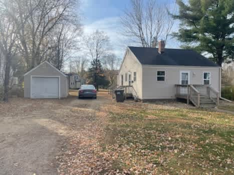 320 14th Ave W property