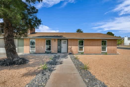 1557 Parkview Dr property