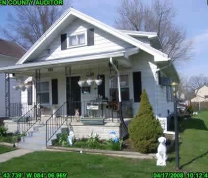 746 Oak Street property