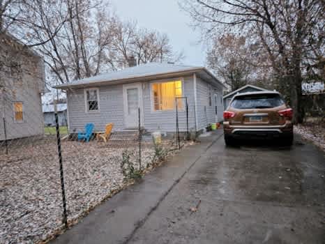 709 27th St. N property
