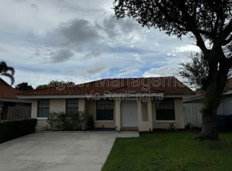 18815 NW - Hialeah property